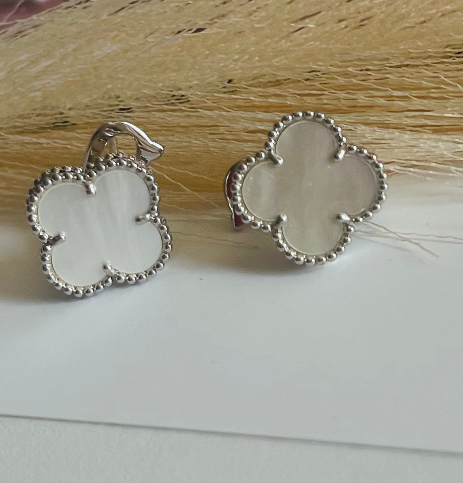 Clover Earrings