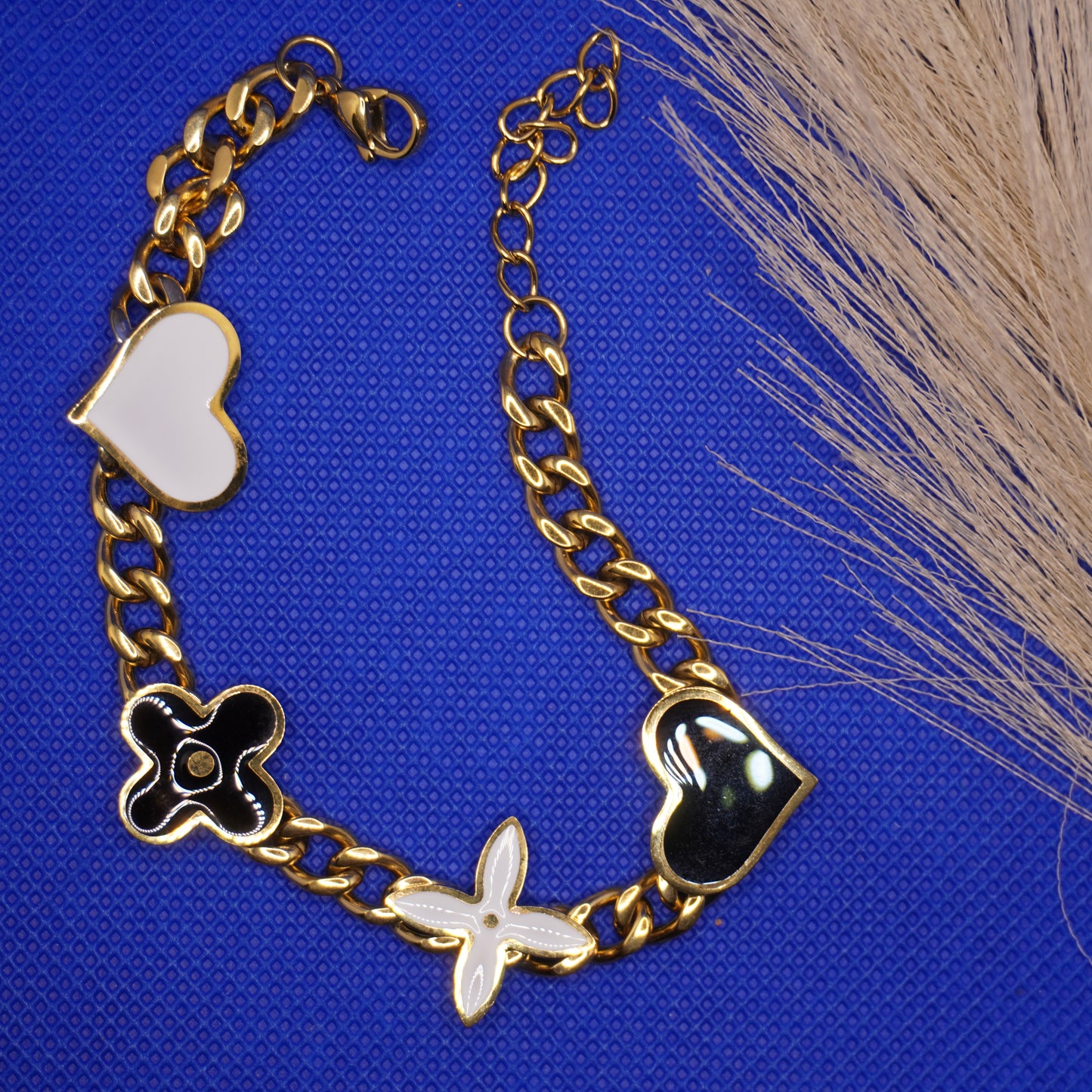 Flower & Heart LV Bracelet