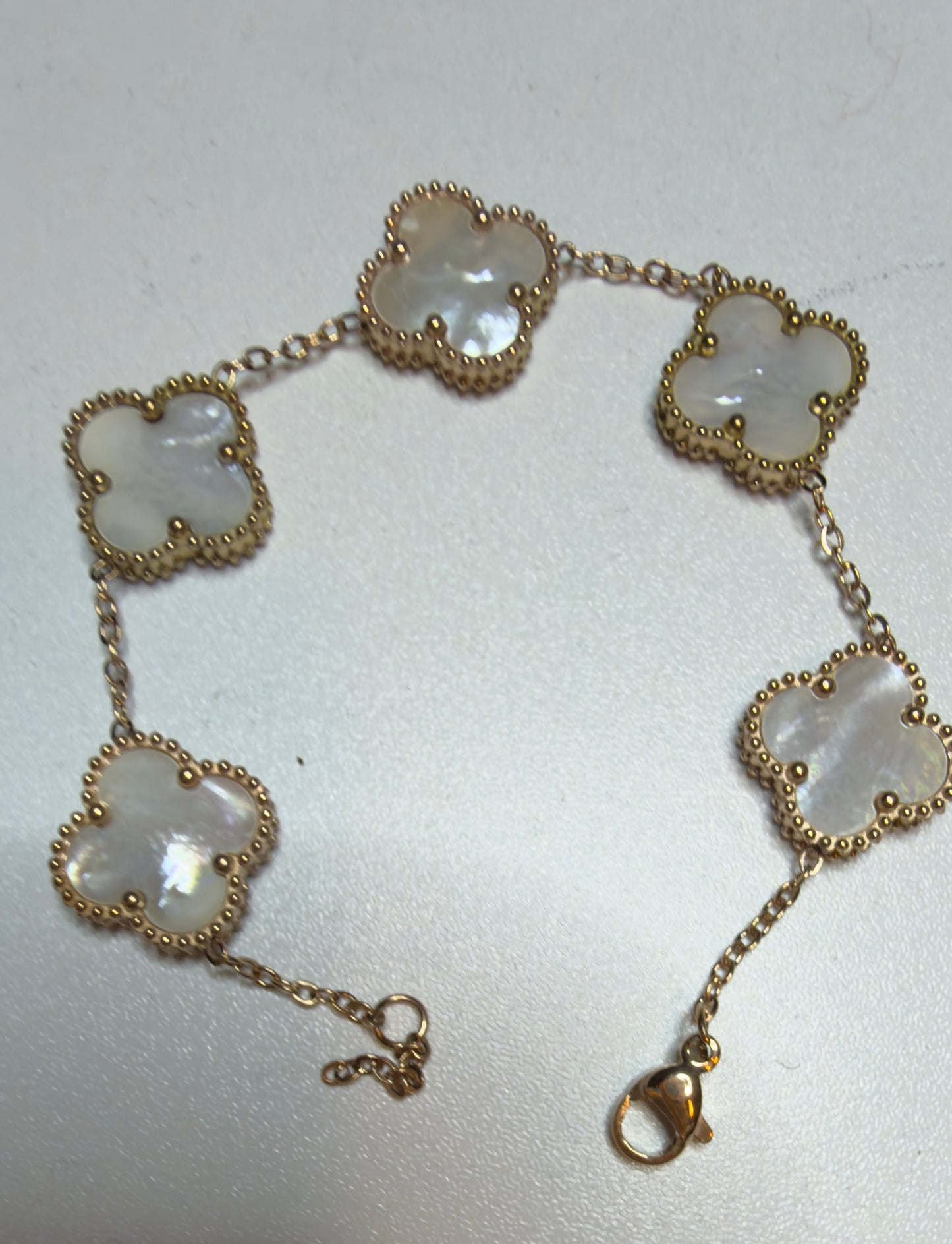 Clover Bracelet pearl white rose gold