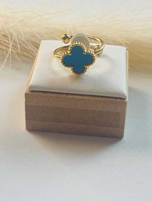 Clover Rings