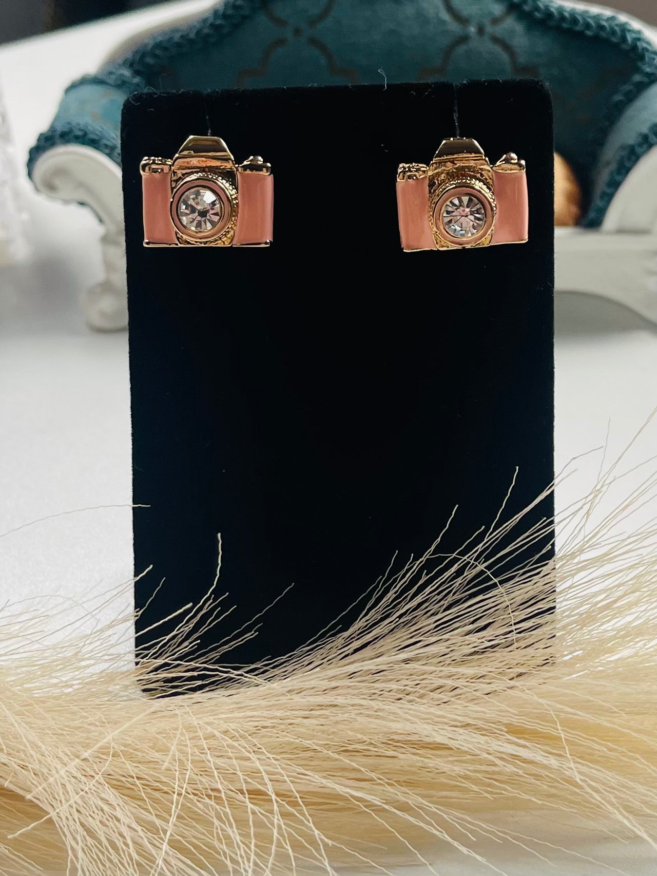 Camera Studs earrings